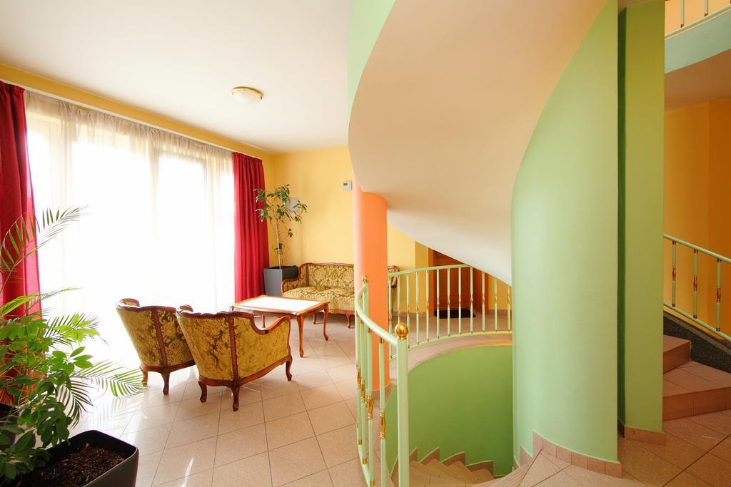 Balazs Villa Balatonfured Bagian luar foto