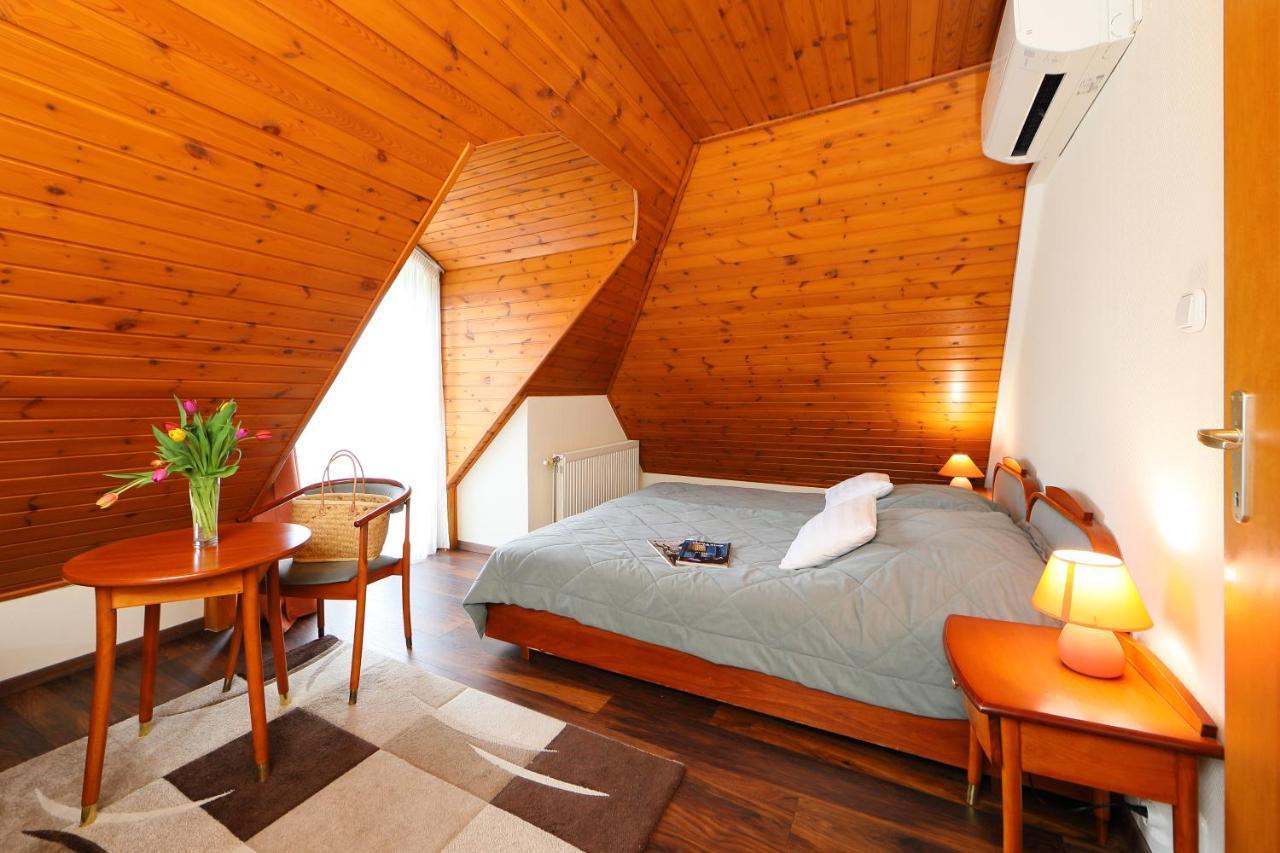 Balazs Villa Balatonfured Bagian luar foto