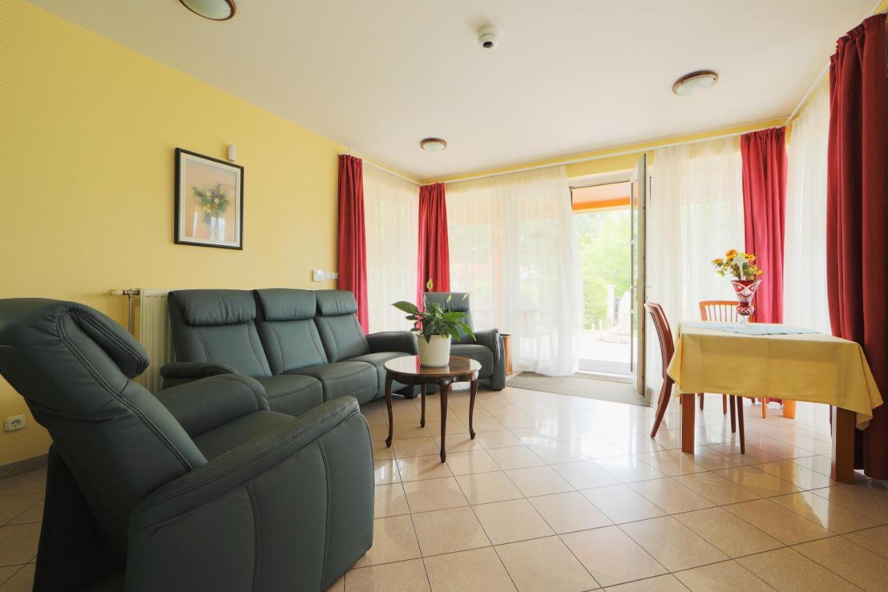 Balazs Villa Balatonfured Bagian luar foto